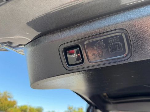 Used 2020 Ford Expedition Max Limited RWD image 24