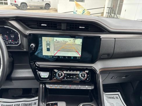 Used 2022 GMC Sierra 1500 AT4 w/ AT4 Premium Package AWD/4WD image 21