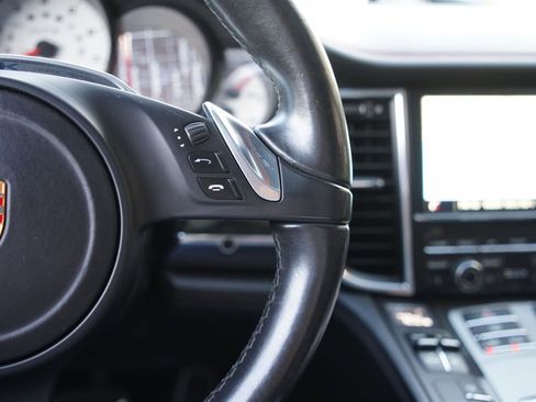 Used 2016 Porsche Panamera GTS image 29