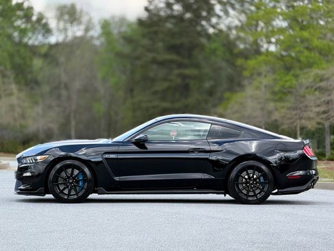Used 2016 Ford Mustang Shelby GT350 w/ Technology Package RWD image 8