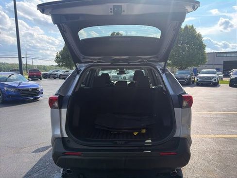 Used 2023 Toyota RAV4 LE AWD/4WD image 20