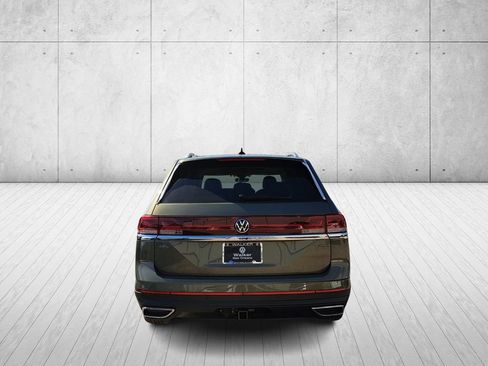 New 2026 Volkswagen Atlas SEL image 6