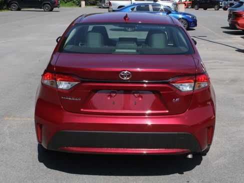 Used 2022 Toyota Corolla LE w/ Carpet Mat Package (TMS) FWD image 6