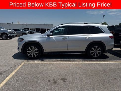 Used 2020 Mercedes-Benz GLS 450 4MATIC image 2