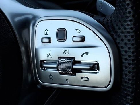 Certified 2023 Mercedes-Benz GLB 250 image 10