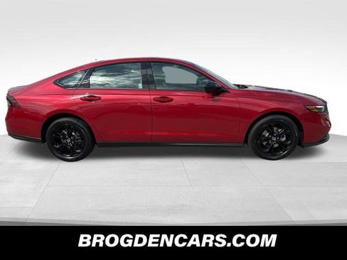 New 2025 Honda Accord SE image 2