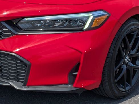 Used 2025 Honda Civic Sport image 9