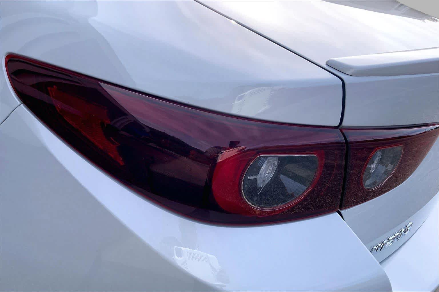 Certified 2025 MAZDA MAZDA3 s FWD image 28
