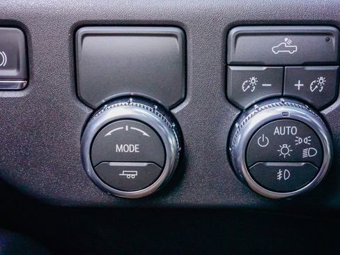 New 2026 GMC Sierra 1500 Elevation image 16