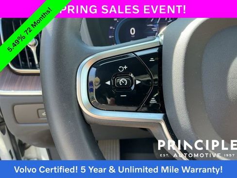 Certified 2024 Volvo XC60 B5 Ultimate w/ Protection Package Premier image 23