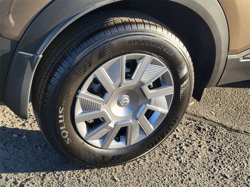 New 2026 Nissan Kicks S image 3