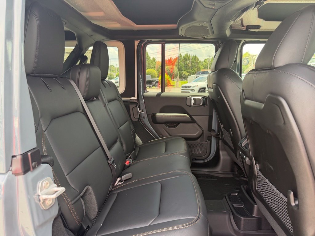 New 2026 Jeep Wrangler Unlimited Sahara AWD/4WD image 38
