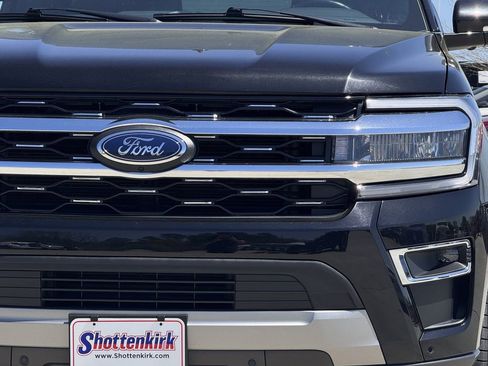 Used 2024 Ford Expedition Max Limited image 8