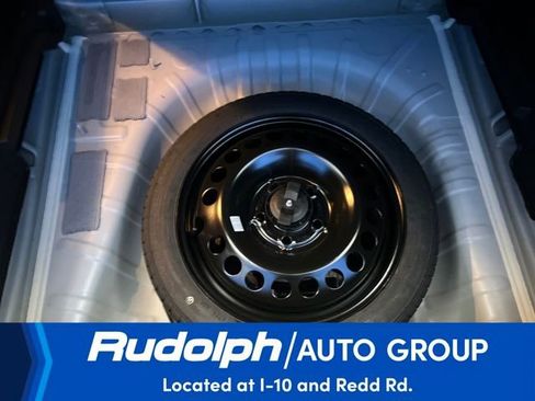 Used 2025 Chevrolet Trax LT image 28