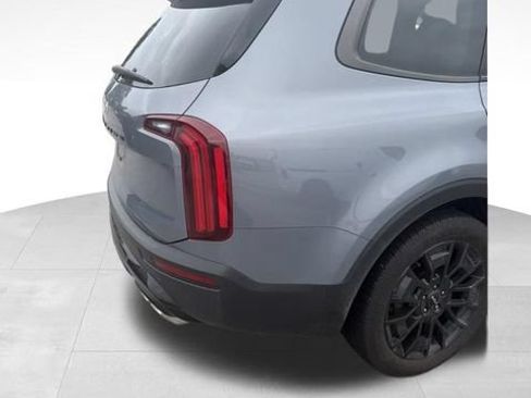Used 2022 Kia Telluride SX w/ SX Prestige Package AWD/4WD image 10