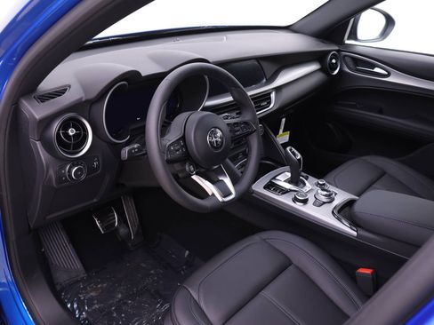 New 2026 Alfa Romeo Stelvio Sprint AWD/4WD image 6