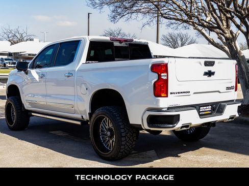 Used 2024 Chevrolet Silverado 1500 High Country w/ Technology Package image 6