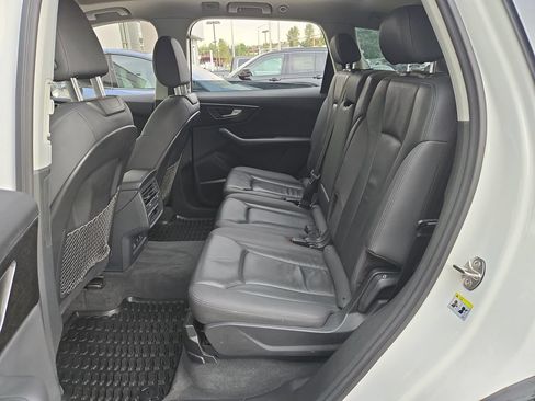 Used 2021 Audi Q7 3.0T Premium Plus AWD/4WD image 15