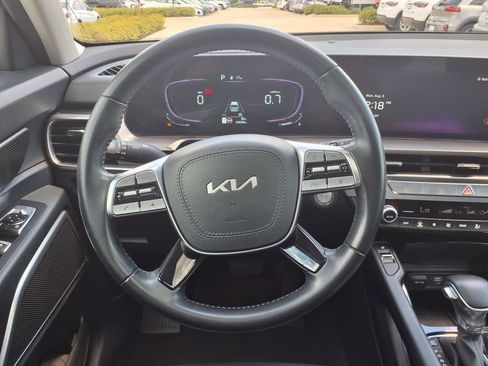 Used 2025 Kia Telluride S FWD image 29