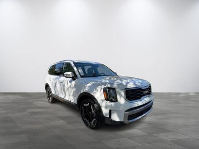 Used 2023 Kia Telluride S w/ S Sunroof Package