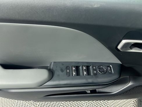 New 2025 Kia K4 LXS image 14