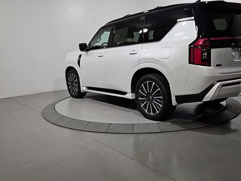 Certified 2025 Nissan Armada Platinum Reserve image 3
