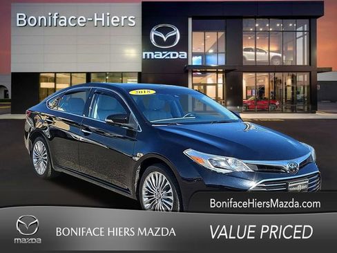 Used 2018 Toyota Avalon Limited image 1