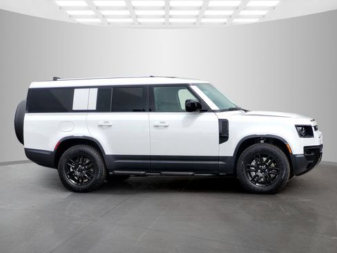 New 2026 Land Rover Defender 130 S AWD/4WD image 7