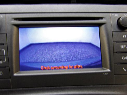 Used 2015 Toyota Prius Two FWD image 16