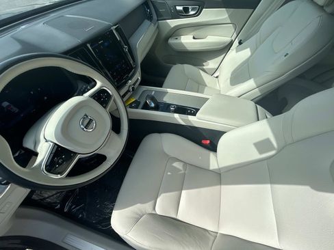 Certified 2024 Volvo XC60 B5 Plus w/ Protection Package Premier image 11