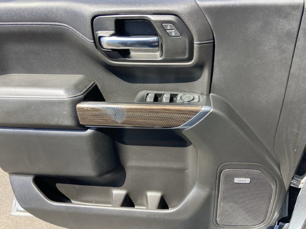 Used 2019 Chevrolet Silverado 1500 RST AWD/4WD image 17