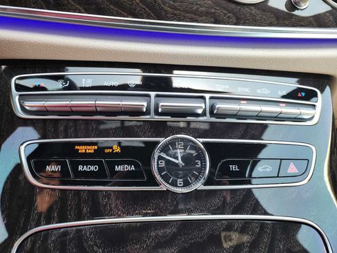 Used 2019 Mercedes-Benz E 300 w/ Premium 1 Package image 41