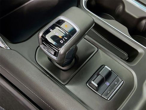 Used 2025 GMC Sierra 1500 Denali image 16