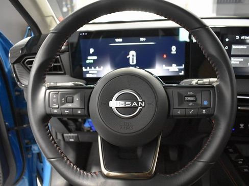 Certified 2025 Nissan Kicks SR image 23