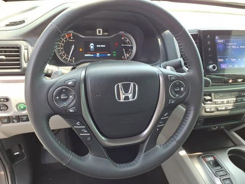 Certified 2023 Honda Ridgeline RTL image 8