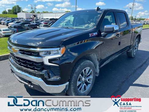 New 2026 Chevrolet Silverado 1500 LT w/ Z71 Off-Road Package AWD/4WD image 1