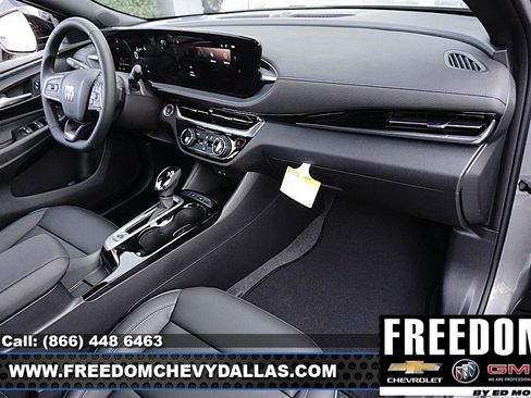 New 2026 Buick Envista Sport Touring image 11