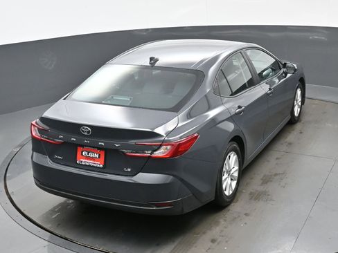 Used 2025 Toyota Camry LE image 39