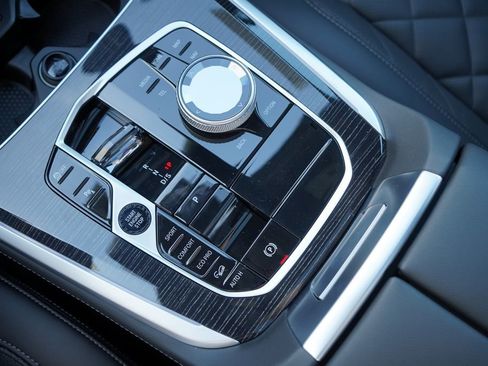 New 2026 BMW X5 xDrive40i w/ Executive Package image 18