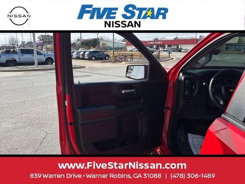 Used 2024 Chevrolet Silverado 1500 Custom image 10