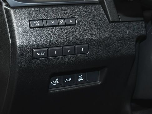 Used 2024 Lexus GX 550 w/ Accessory Package (Z1) AWD/4WD image 18