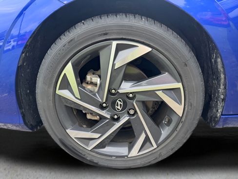 Certified 2024 Hyundai Elantra Limited FWD image 33