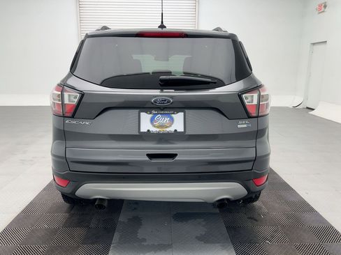 Used 2018 Ford Escape SEL image 10