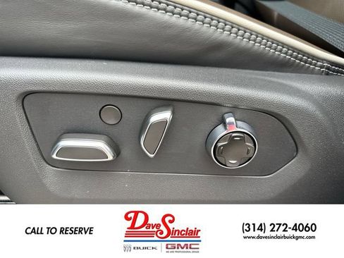 New 2026 GMC Yukon Denali Ultimate AWD/4WD image 12