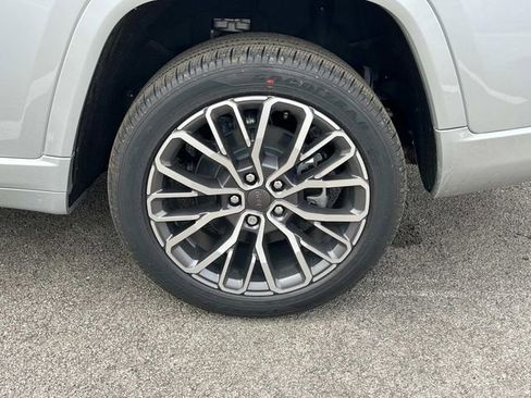 New 2026 Jeep Grand Cherokee L Summit image 45