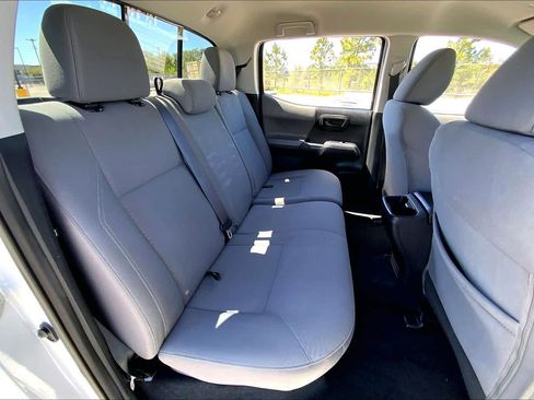 Used 2019 Toyota Tacoma SR5 image 19