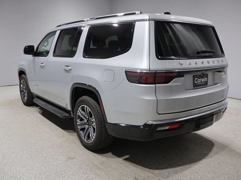 Used 2024 Jeep Wagoneer Series II AWD/4WD image 5