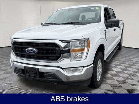 Used 2021 Ford F150 XLT image 4