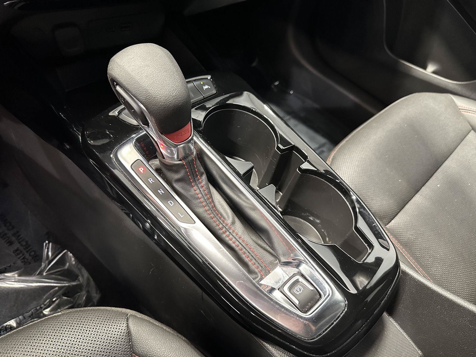 Used 2024 Chevrolet Trax RS FWD image 25