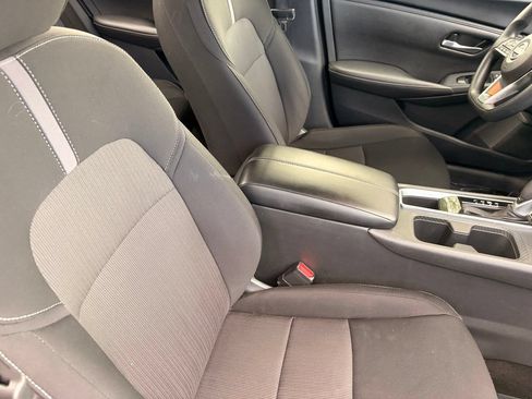 Certified 2024 Nissan Sentra SV FWD image 10